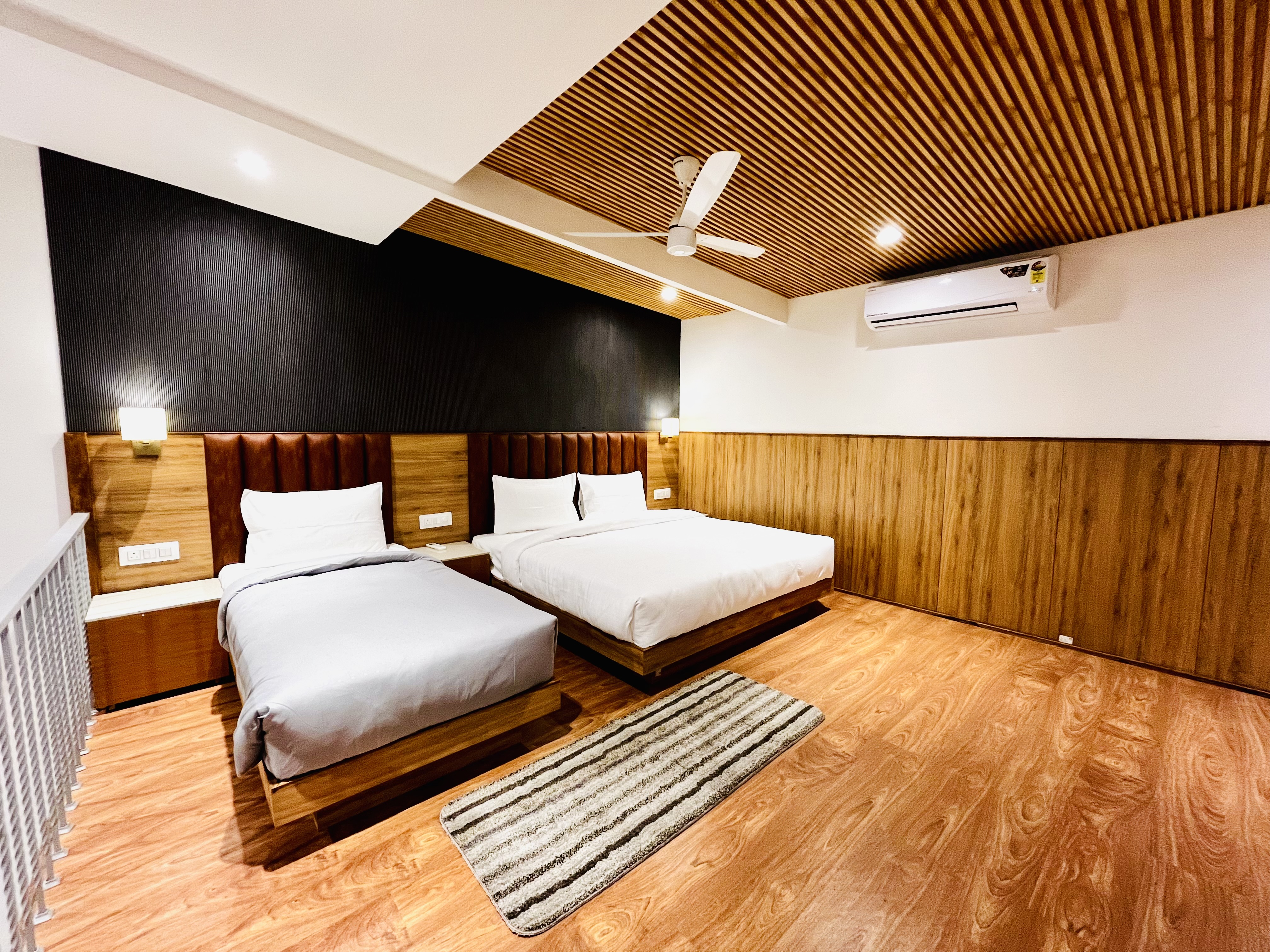 Hotel The Onix-Deluxe Room5