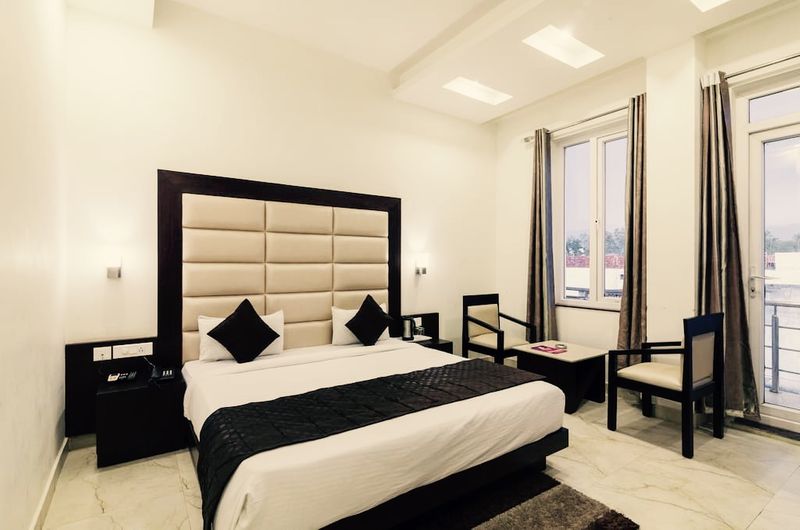 Hotel The Onix Dehradun